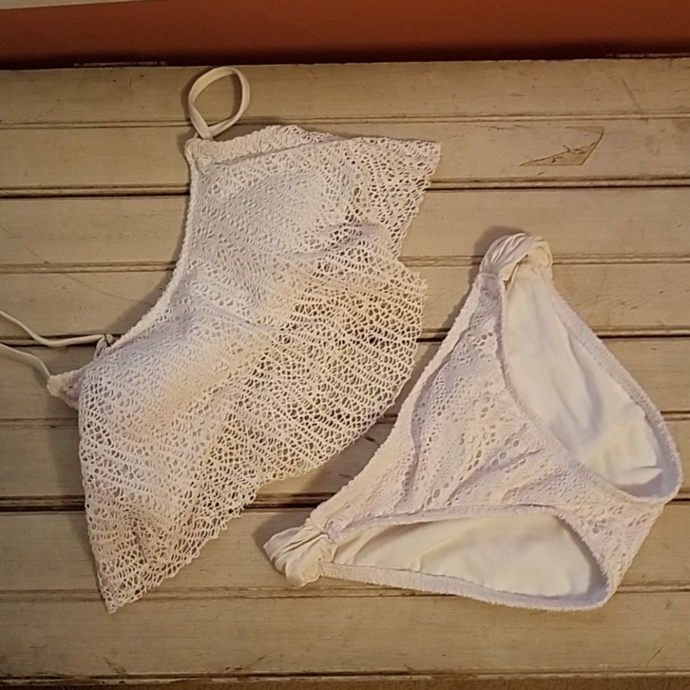 White crochet bikini